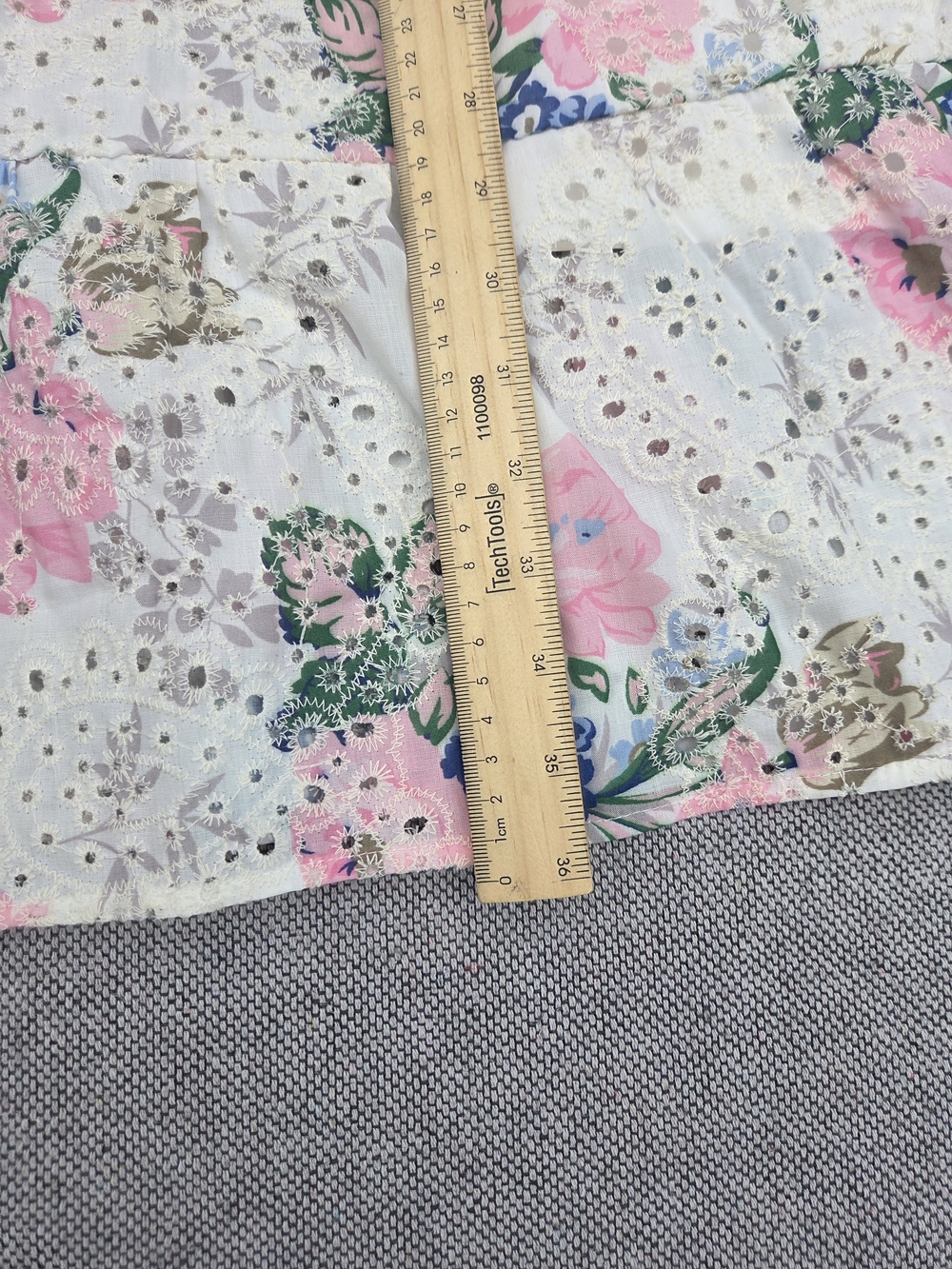 Chicwish NWT Floral Eyelet Midi Dress‎ Tie Strap Zipper Size S - Picture 9 of 13